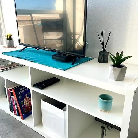 Duplex Entierement Renove Avec Clim, Vue Et Acces !